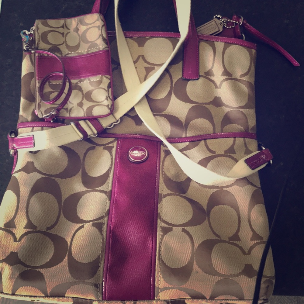 Coach Purse w Matching Wallet